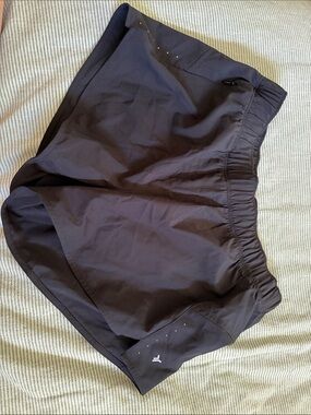 old navy black running shorts
